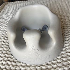 Bumbo booster Light Gray, never used. No tags.